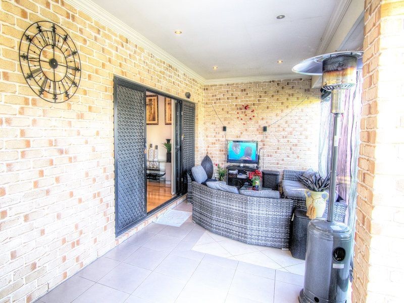 30 Maryland Drive, Regents Park QLD 4118