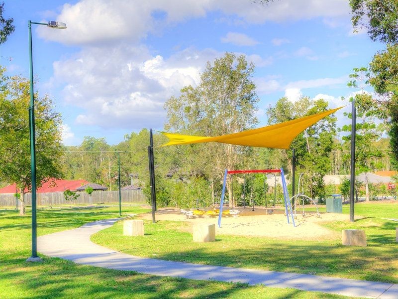 30 Maryland Drive, Regents Park QLD 4118