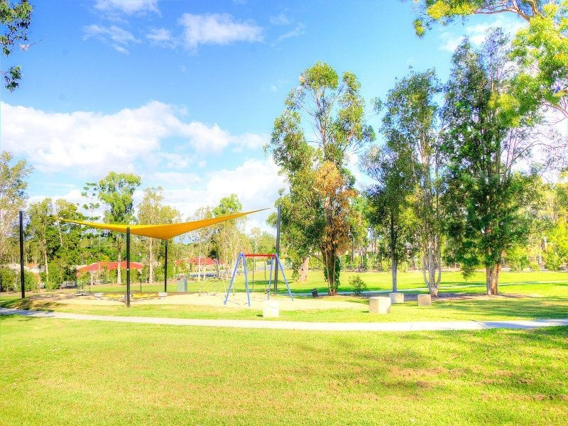 30 Maryland Drive, Regents Park QLD 4118