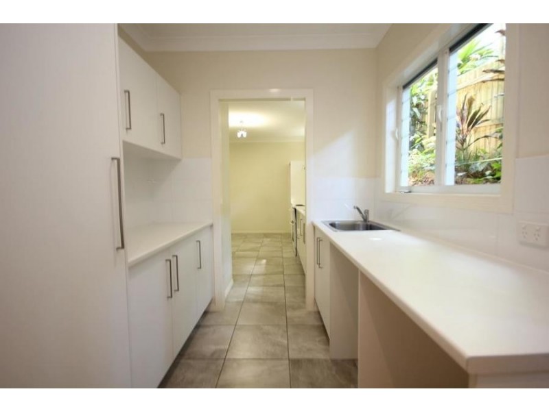 134A Victor Street, Holland Park QLD 4121