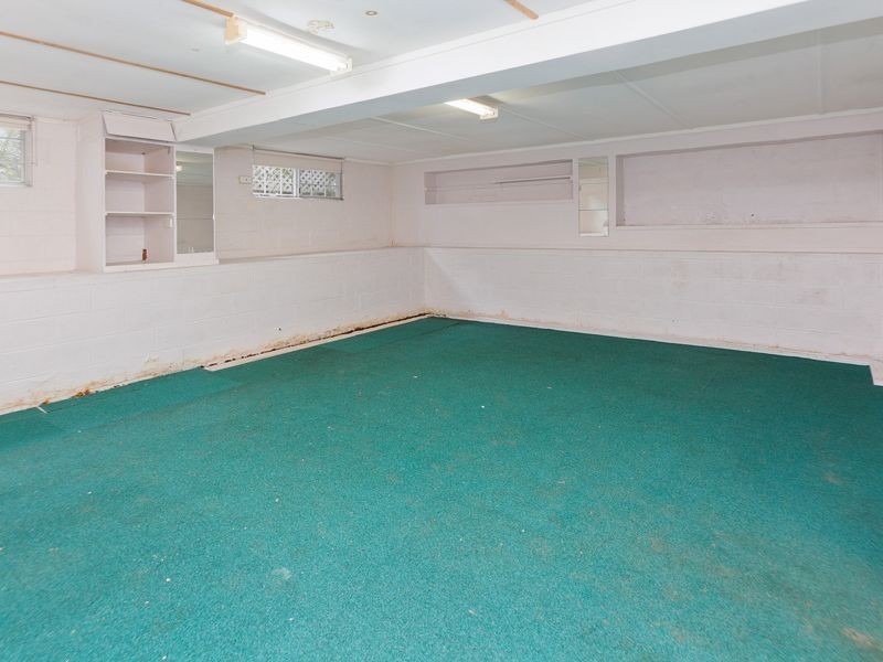 48 Grunert, Holland Park QLD 4121