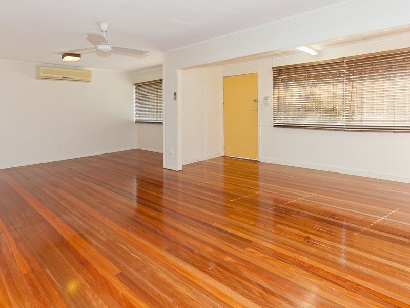 48 Grunert, Holland Park QLD 4121