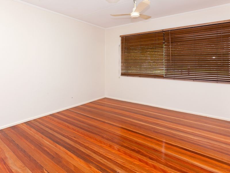 48 Grunert, Holland Park QLD 4121