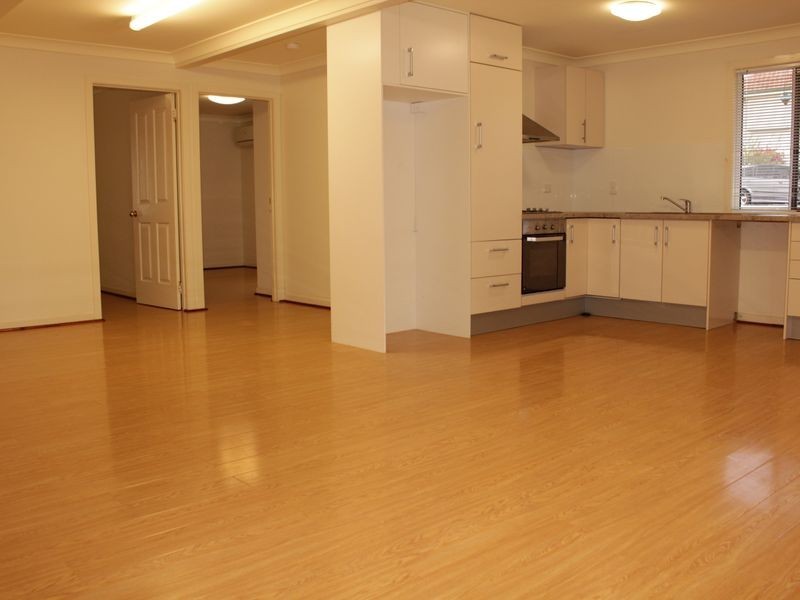 27b Roscoe St, Holland Park QLD 4121