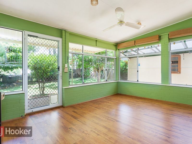 727 Cavendish Rd, Holland Park QLD 4121