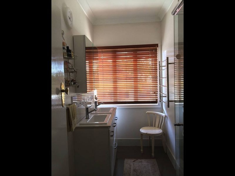 76 Layard Street, Holland Park QLD 4121