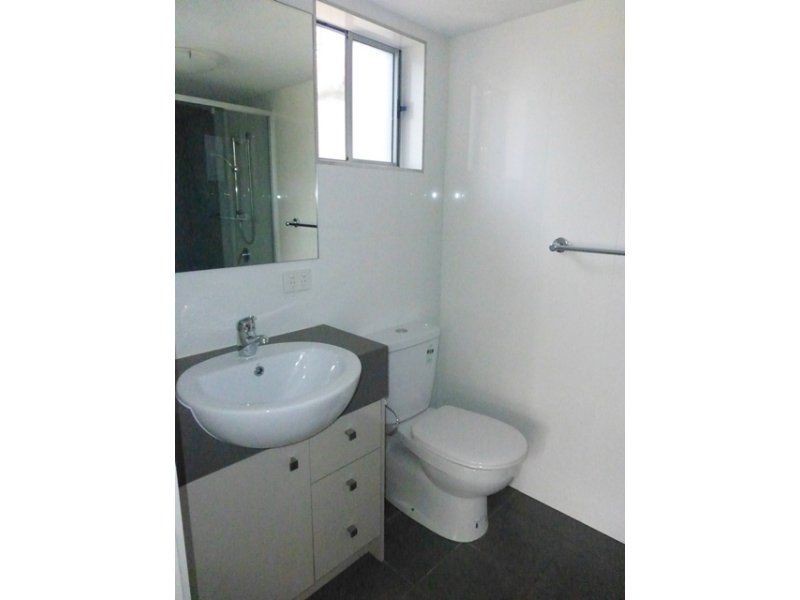 2/82 Grenfell St, Mount Gravatt QLD 4122