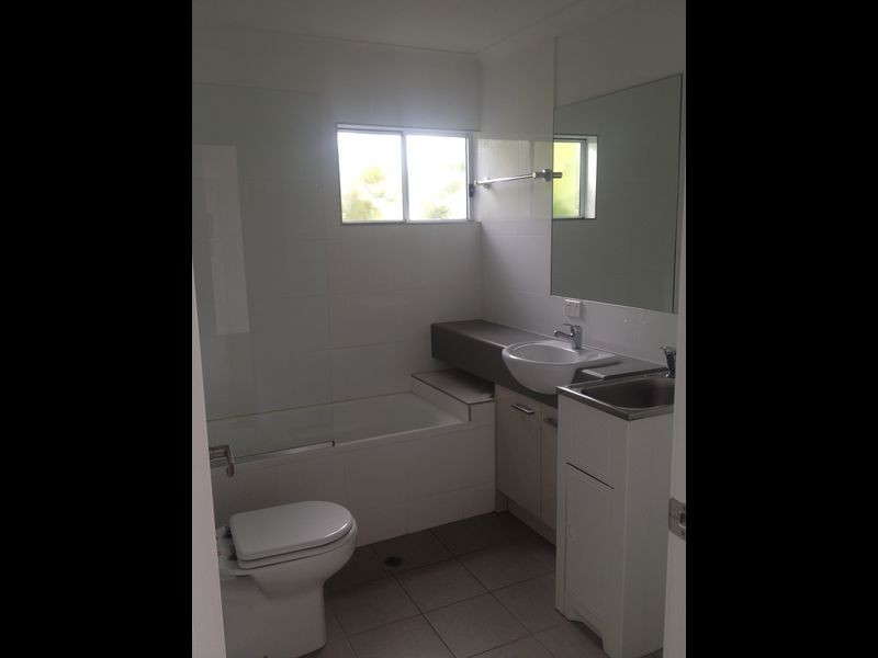 4/12 Hedges Street, Sherwood QLD 4075