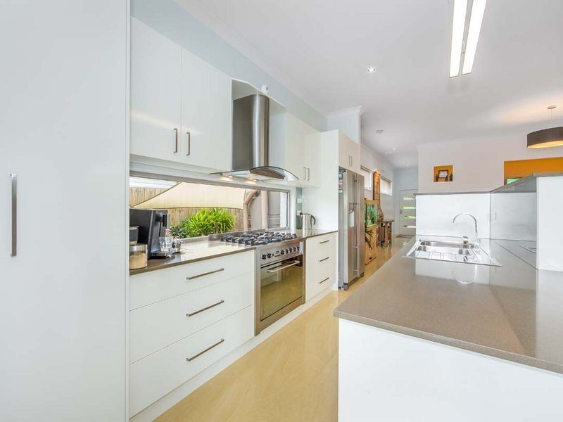 53 Palm Avenue, Holland Park West QLD 4121