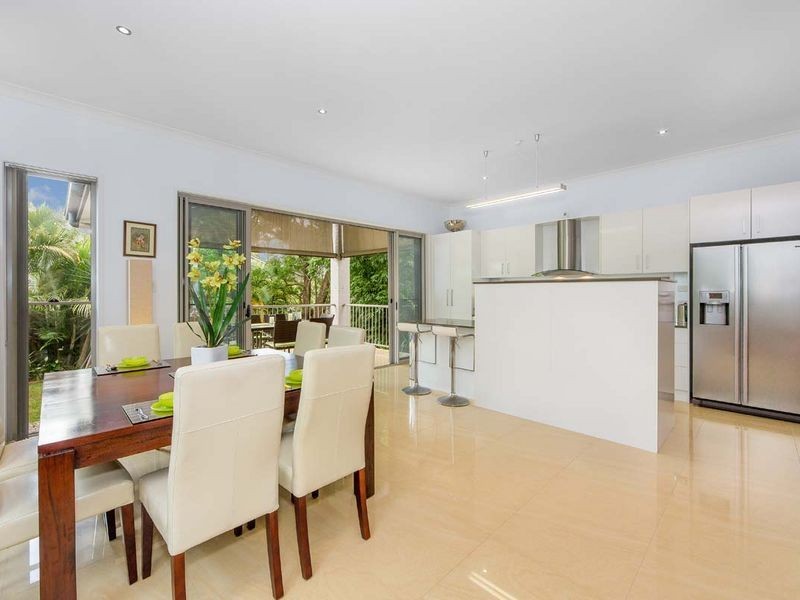 53 Palm Avenue, Holland Park West QLD 4121