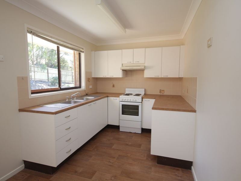 18 Glenalwyn, Holland Park QLD 4121