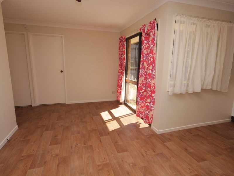 18 Glenalwyn, Holland Park QLD 4121