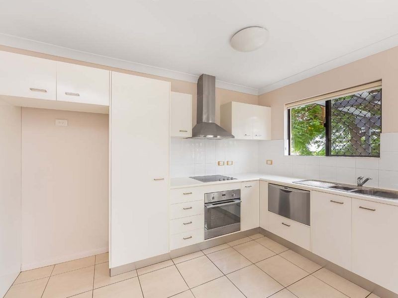 6/8 Cambridge Street, Carina Heights QLD 4152