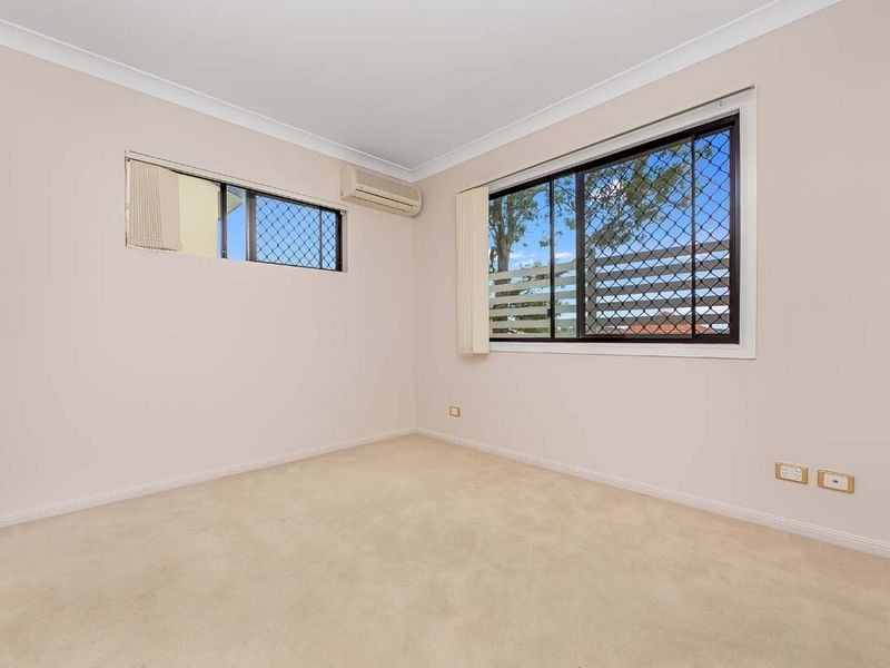 6/8 Cambridge Street, Carina Heights QLD 4152