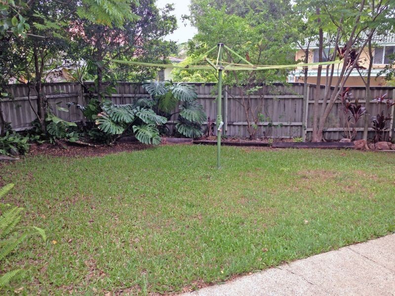 27 Binya Street, Holland Park QLD 4121