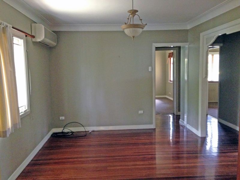 27 Binya Street, Holland Park QLD 4121