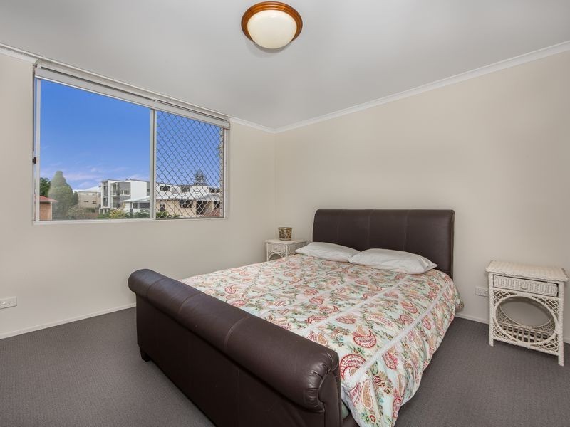 5/28 Walter Street, Holland Park West QLD 4121