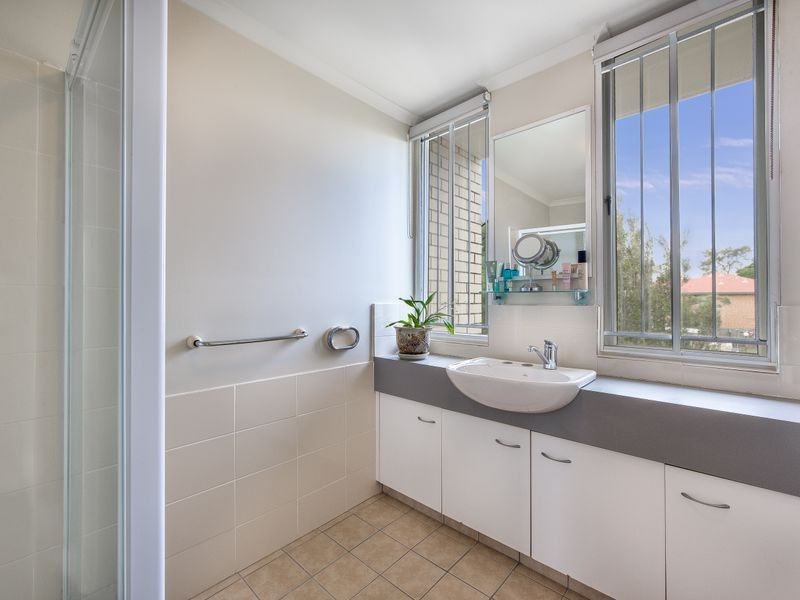 5/28 Walter Street, Holland Park West QLD 4121