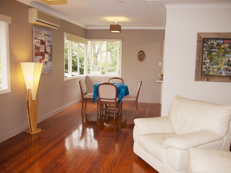 134 Bapaune Road, Holland Park West QLD 4121