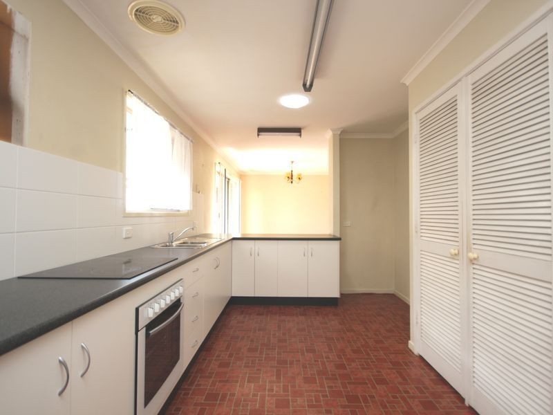 124 Gaynesford Street, Holland Park West QLD 4121