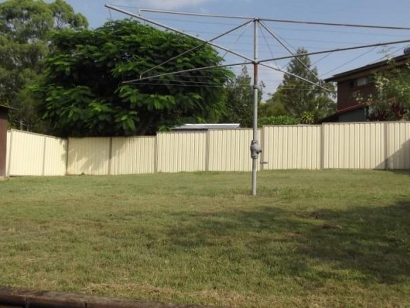 124 Gaynesford Street, Holland Park West QLD 4121