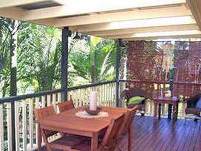 39 Eric Rd, Holland Park QLD 4121