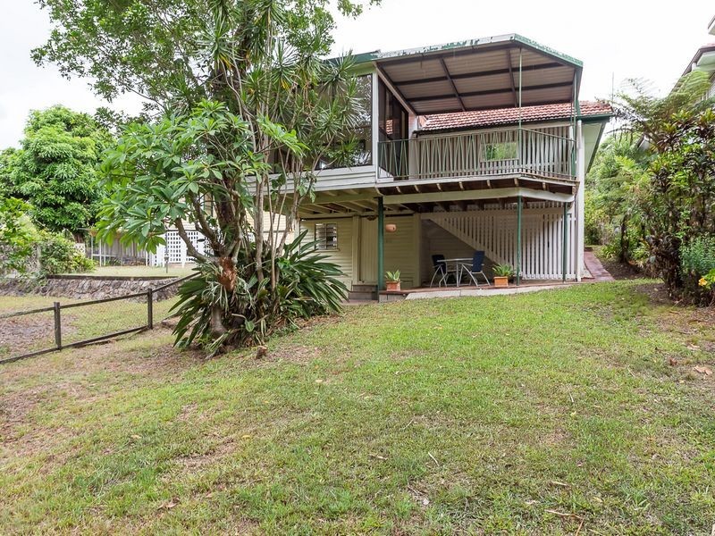52 OXLEY DRIVE, Holland Park QLD 4121