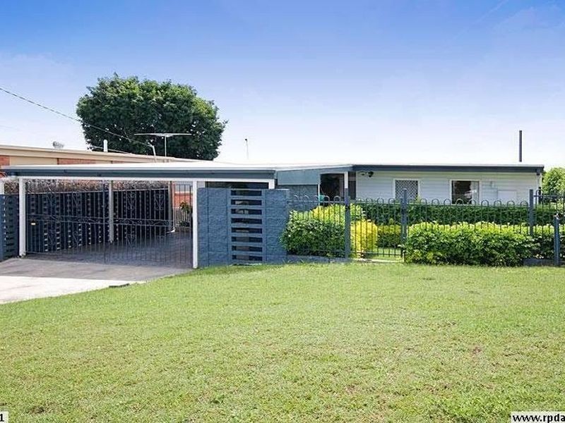 26 Kneale St, Holland Park West QLD 4121