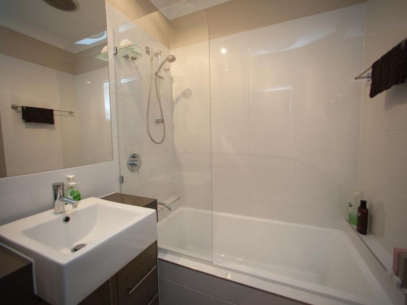 62 Dickson St, Morningside QLD 4170