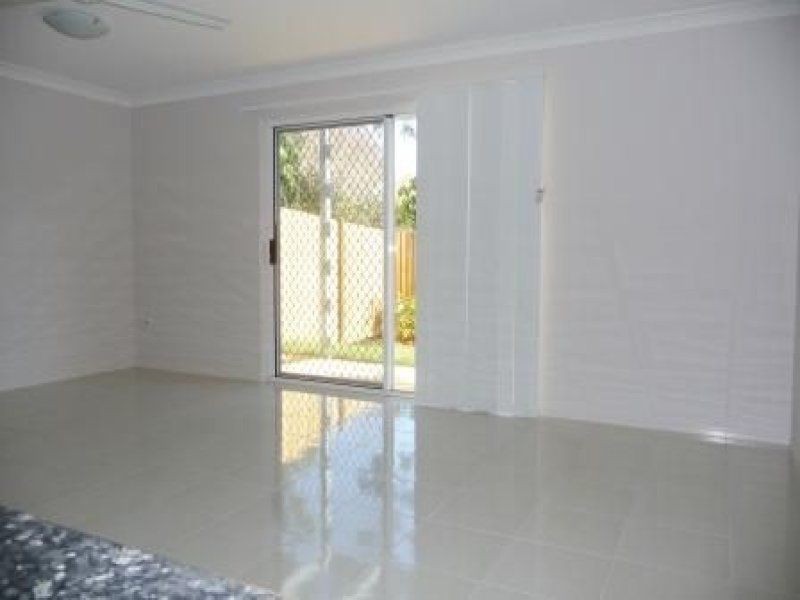 8/17 Butcher Ave, Lawnton QLD 4501