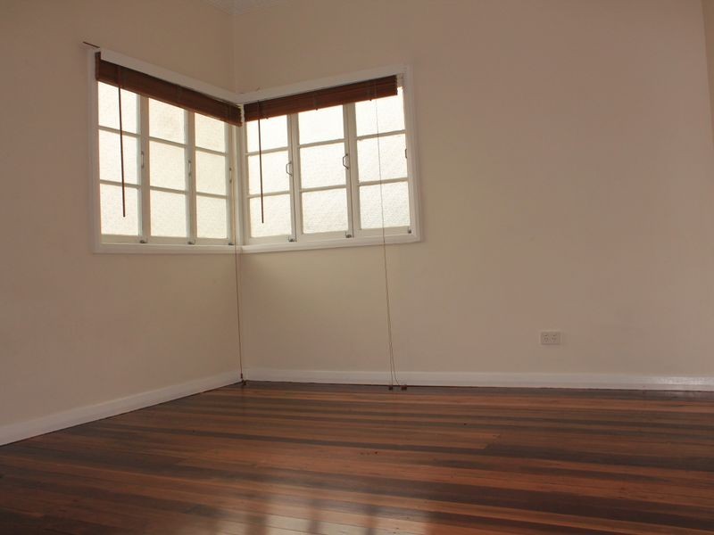 41 Plimsoll St, Greenslopes QLD 4120