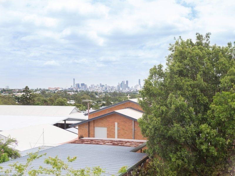 58 Effingham St, Tarragindi QLD 4121