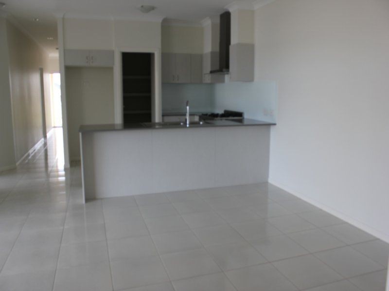 42A Michael David Dr, Warner QLD 4500