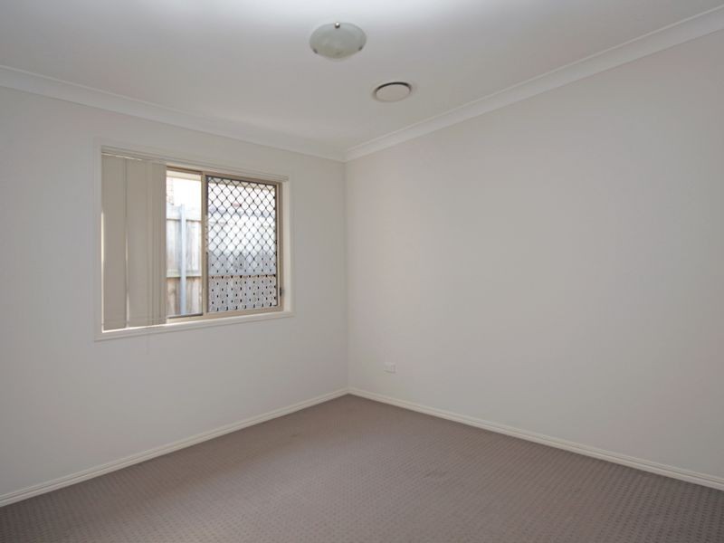8 Harvey Pl, Calamvale QLD 4116