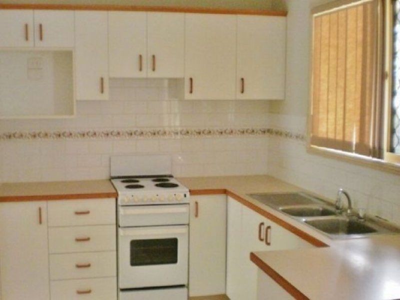 25 Goshawk Dr, Kallangur QLD 4503