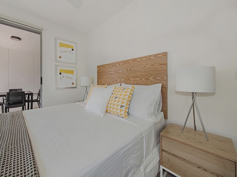 915/35 Harbour Road, Hamilton QLD 4007