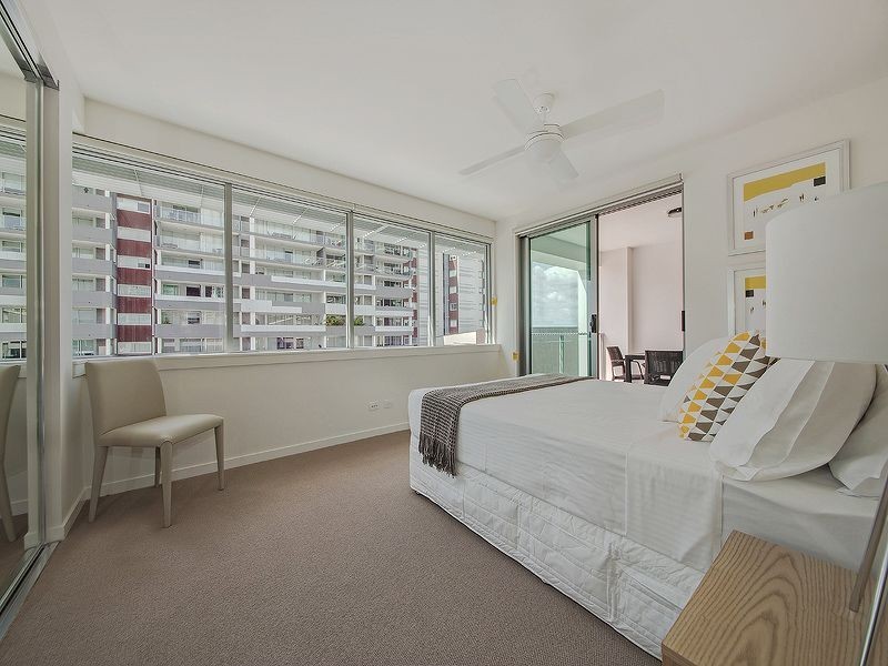 912/35 Harbour Road, Hamilton QLD 4007