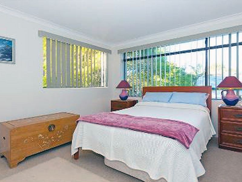 361 Cornwall St, Greenslopes QLD 4120