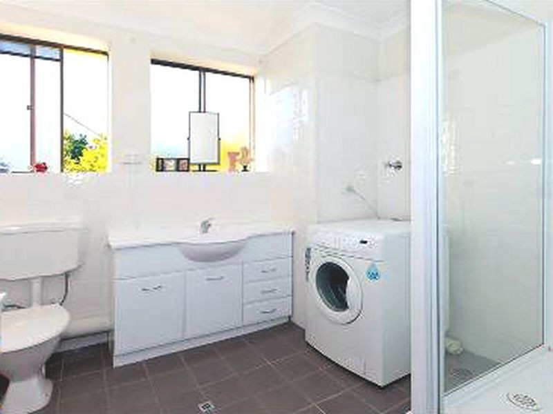 361 Cornwall St, Greenslopes QLD 4120