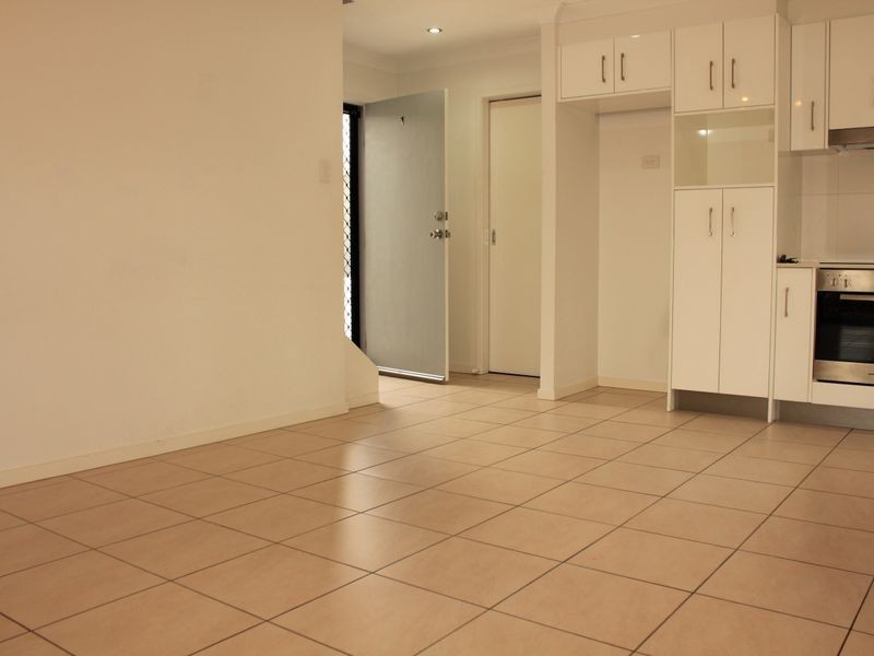 1/45 Burlington Street, Holland Park West QLD 4121