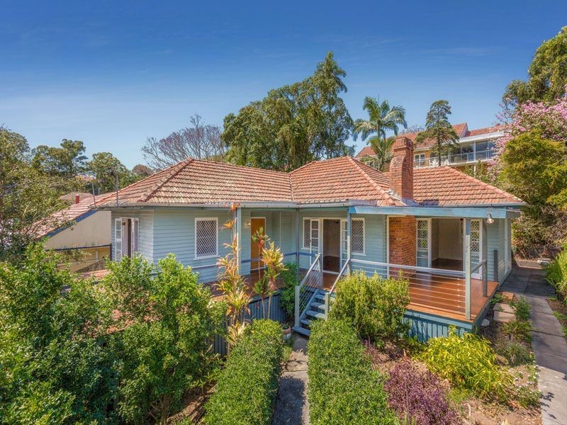 141 Arnold Street, Holland Park QLD 4121