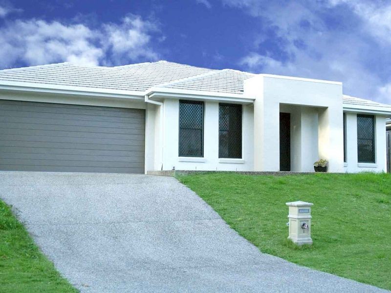 8 ADELONG CLOSE, Upper Coomera QLD 4209