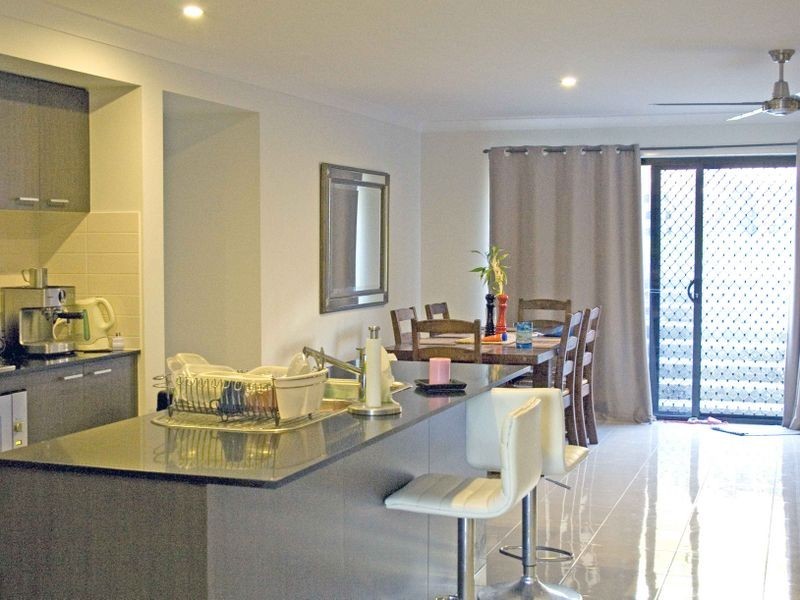 8 ADELONG CLOSE, Upper Coomera QLD 4209