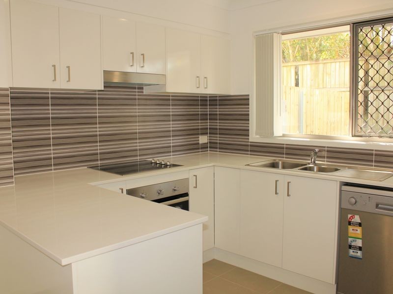 8/6 Eduard Pl, Calamvale QLD 4116