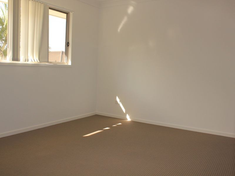 8/6 Eduard Pl, Calamvale QLD 4116