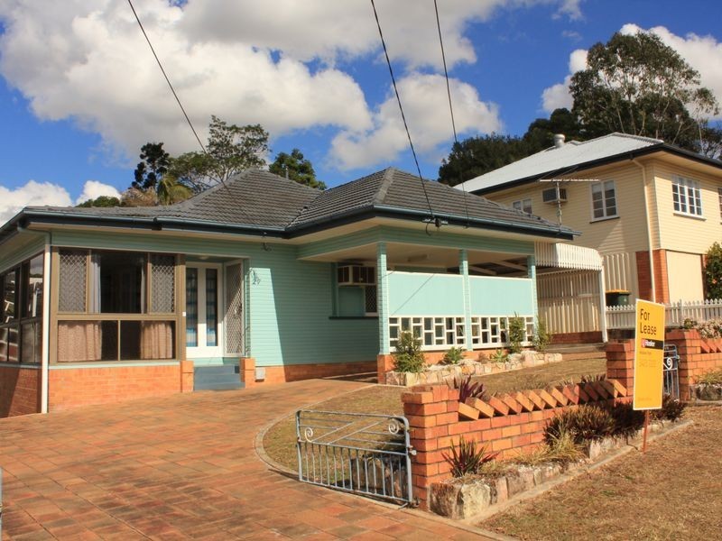 27 Thornycroft  Street, Tarragindi QLD 4121