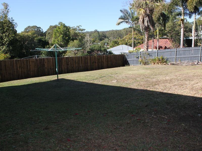 27 Thornycroft  Street, Tarragindi QLD 4121