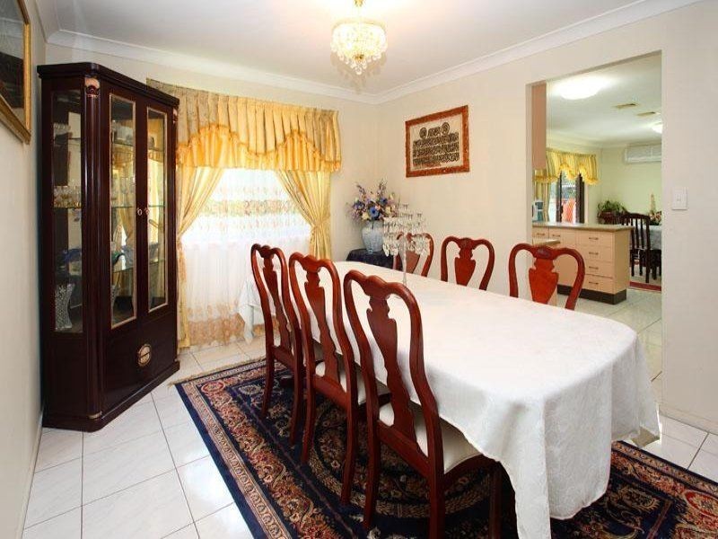 15 Roosevelt Drive, Stretton QLD 4116