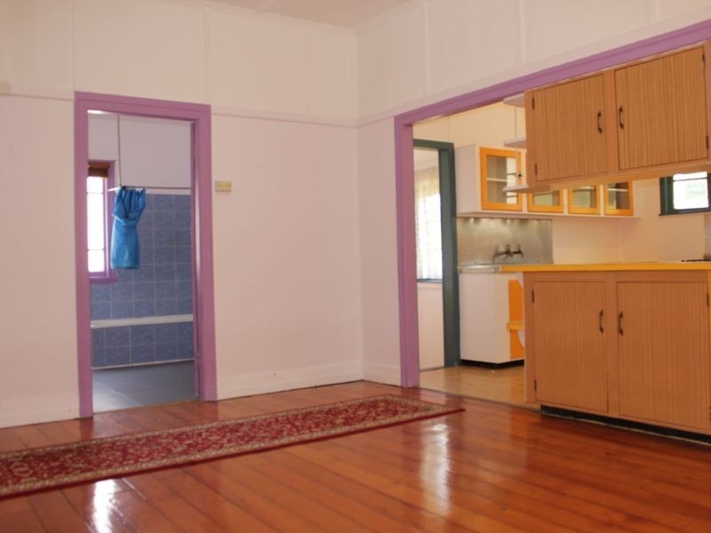 13 Bunya St, Greenslopes QLD 4120