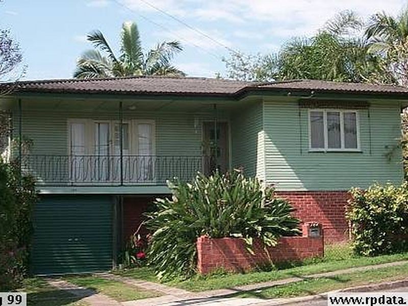 106 Marshall Rd, Holland Park West QLD 4121